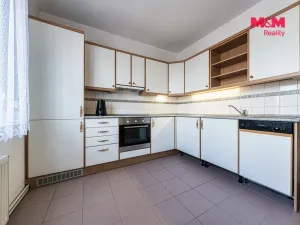 Prodej bytu 2+1, Rožďalovice, Náměstí, 63 m2