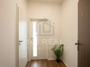 Pronájem bytu 2+kk, Pardubice, třída Míru, 52 m2