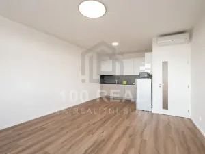 Pronájem bytu 2+kk, Pardubice, třída Míru, 53 m2