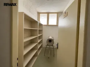 Pronájem obchodního prostoru, Třebíč - Borovina, Okružní, 427 m2