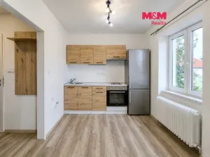 Pronájem bytu 1+1, Karlovy Vary - Stará Role, Závodu míru, 33 m2