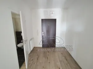 Pronájem bytu 2+kk, České Budějovice, Husova tř., 47 m2