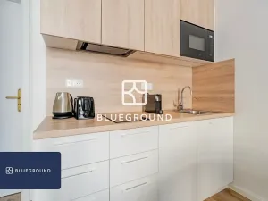 Pronájem bytu 1+kk, Praha - Bubeneč, Veletržní, 30 m2
