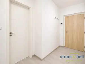 Pronájem bytu 2+kk, Praha - Nusle, U Pernštejnských, 47 m2