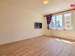 Pronájem bytu 1+1, Nové Strašecí, Křivoklátská, 38 m2