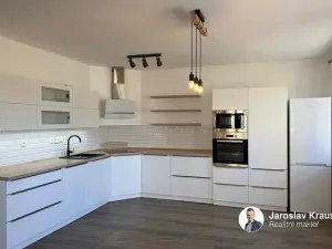 Pronájem bytu 2+kk, Jičín, Ruská, 71 m2