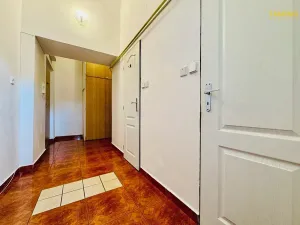 Pronájem bytu 2+1, Pardubice, náměstí Čs. legií, 70 m2