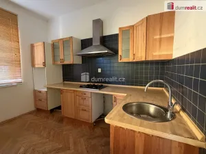 Pronájem kanceláře, Pardubice - Bílé Předměstí, Na Okrouhlíku, 290 m2