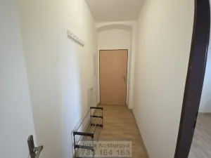 Pronájem bytu 1+kk, Krnov - Pod Cvilínem, Čsl. armády, 26 m2