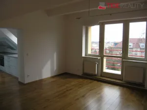 Pronájem bytu 3+1, Praha - Střešovice, Na zástřelu, 120 m2