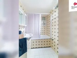 Prodej bytu 3+1, Nové Hrady, Zahradní čtvrť, 71 m2