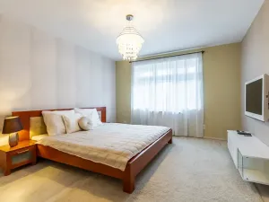 Prodej rodinného domu, Praha - Benice, Okrasná, 230 m2
