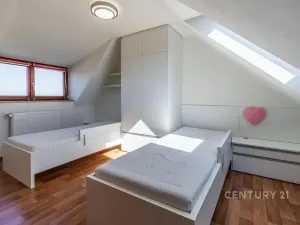 Pronájem rodinného domu, Praha - Záběhlice, Jihovýchodní IV, 156 m2