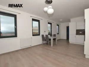 Pronájem bytu 2+kk, Plzeň, Sladová, 63 m2