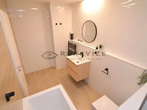 Pronájem bytu 3+kk, České Budějovice, Čakovská, 84 m2