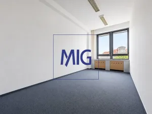 Pronájem kanceláře, Brno, Šujanovo náměstí, 364 m2
