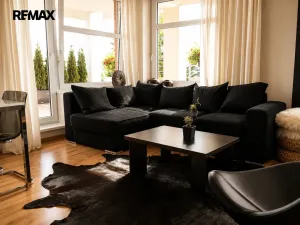 Pronájem bytu 2+kk, Hradec Králové - Nový Hradec Králové, Rybova, 62 m2