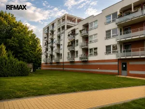 Pronájem bytu 2+kk, Hradec Králové - Nový Hradec Králové, Rybova, 62 m2