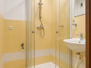 Pronájem bytu 3+1, Hradec Králové - Slezské Předměstí, Polní, 60 m2