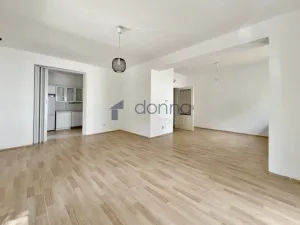 Prodej bytu 3+1, Praha, Podolská, 86 m2