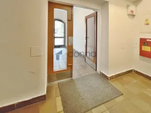 Prodej bytu 3+1, Praha, Podolská, 86 m2