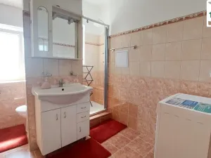 Pronájem bytu 2+1, Cheb, Dyleňská, 54 m2