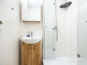 Pronájem bytu 1+1, Praha, Křivoklátská, 33 m2