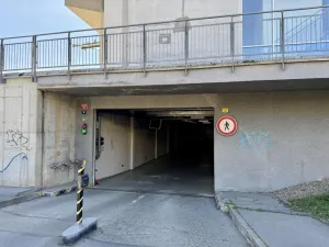 Prodej garážového stání, Praha - Stodůlky, Suchý vršek, 2 m2