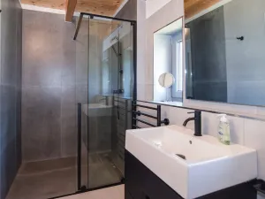 Prodej obchodního prostoru, Říčany - Jažlovice, Jažlovická, 249 m2