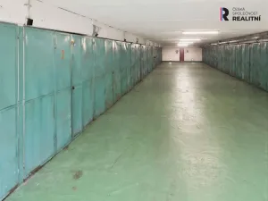 Pronájem garáže, Praha - Troja, Písečná, 18 m2