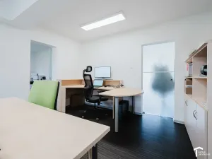 Pronájem kanceláře, Pardubice - Ohrazenice, Školská, 103 m2