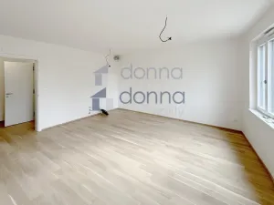 Pronájem bytu 1+kk, Praha, Na Viktorce, 39 m2