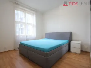 Pronájem bytu 2+kk, Praha - Bubeneč, Eliášova, 60 m2
