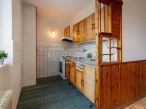 Prodej bytu 3+1, Kamenice, Sídliště I, 72 m2