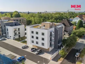 Pronájem bytu 1+kk, Plzeň - Skvrňany, Na Průhonu, 40 m2