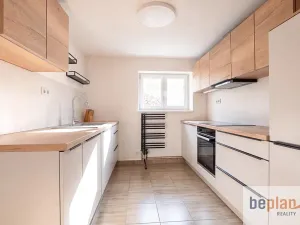 Prodej rodinného domu, Drnholec, Tyršova, 300 m2