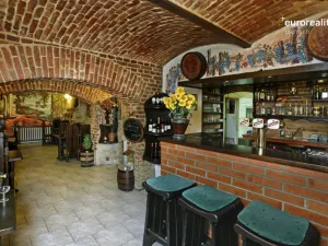 Pronájem restaurace, Mariánské Lázně, Hlavní třída, 144 m2