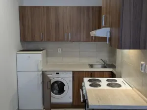 Pronájem bytu 2+kk, Praha - Podolí, Pujmanové, 39 m2