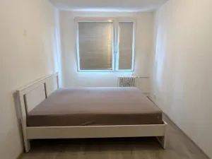 Pronájem bytu 2+kk, Praha - Podolí, Pujmanové, 39 m2