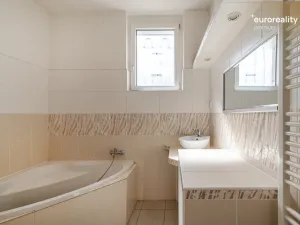 Prodej vícegeneračního domu, Sokolov, U Divadla, 360 m2
