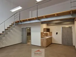 Pronájem kanceláře, Valašské Meziříčí - Krásno nad Bečvou, Hemy, 58 m2