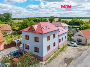 Prodej bytu 3+kk, Rožďalovice, Náměstí, 68 m2