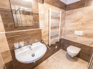 Pronájem bytu 2+kk, Praha - Hlubočepy, Fabiánové, 43 m2