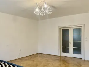 Pronájem bytu 2+1, Liberec - Liberec I-Staré Město, Husova, 95 m2