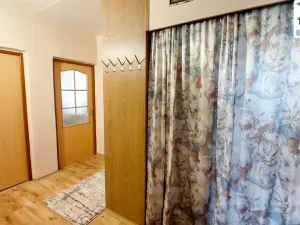 Pronájem bytu 3+1, Cheb, Valdštejnova, 70 m2