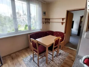 Pronájem bytu 3+1, Cheb, Valdštejnova, 76 m2