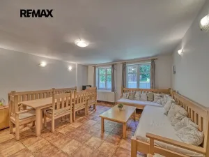 Prodej rodinného domu, Radvanice, 215 m2