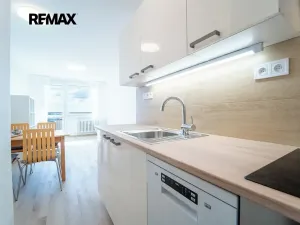 Pronájem bytu 2+kk, Praha - Háje, Mendelova, 49 m2