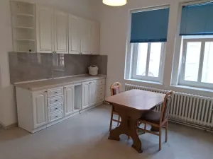 Pronájem obchodního prostoru, Žatec, U Oharky, 300 m2
