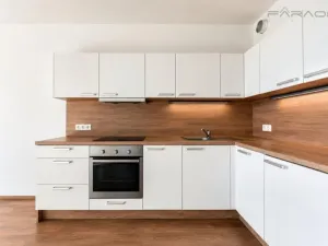 Pronájem bytu 1+kk, Praha - Hostavice, U Hostavického potoka, 32 m2